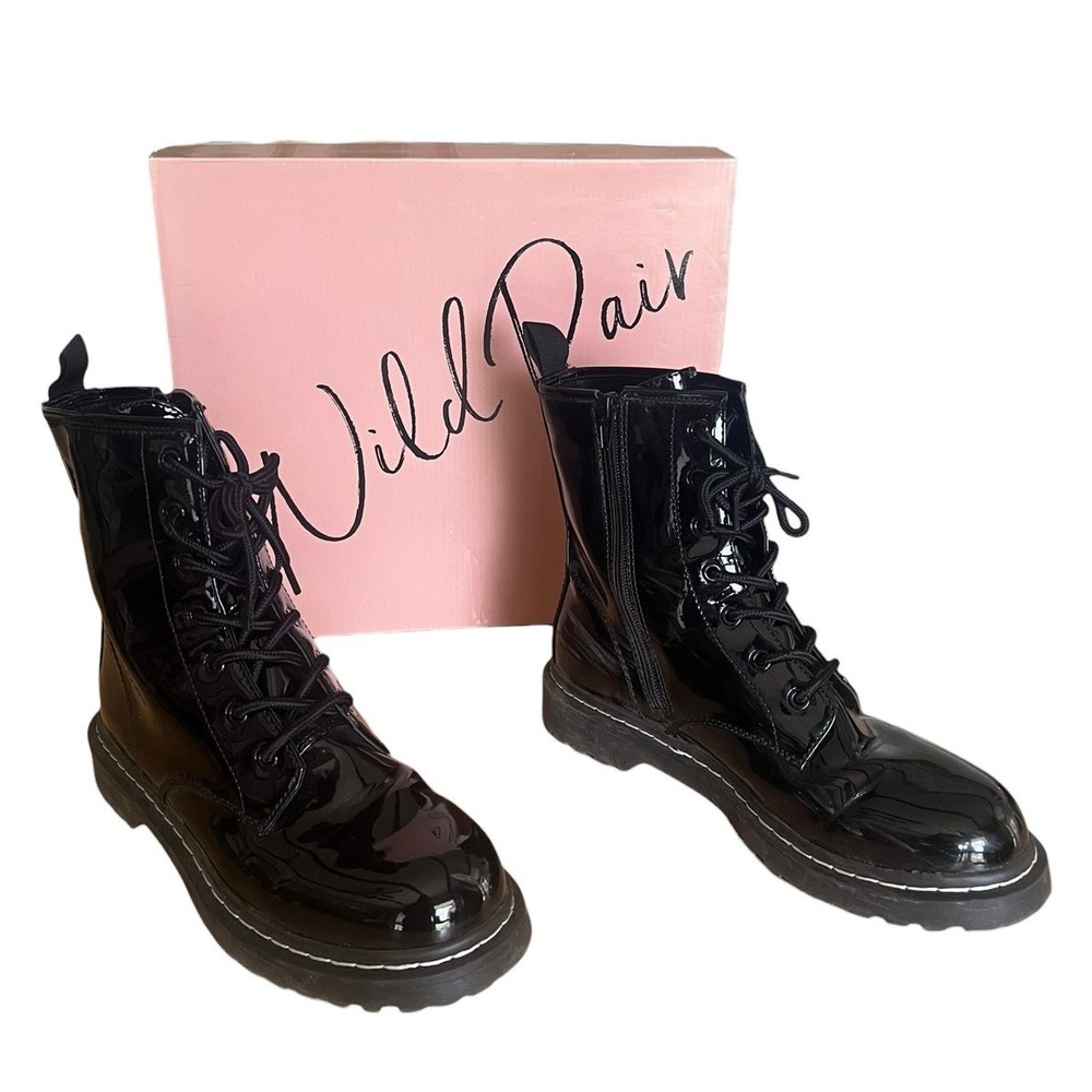 Wild Pair Women's US Size 9M Black Patent PU Leather Combat Boots Scuffs -In Box